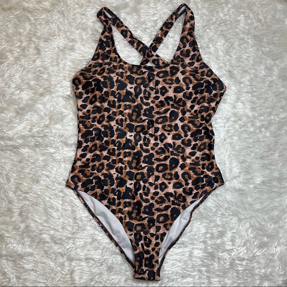 Leopard backless swimsuit